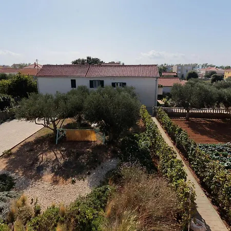 Apartamento Irena-3 By Interhome